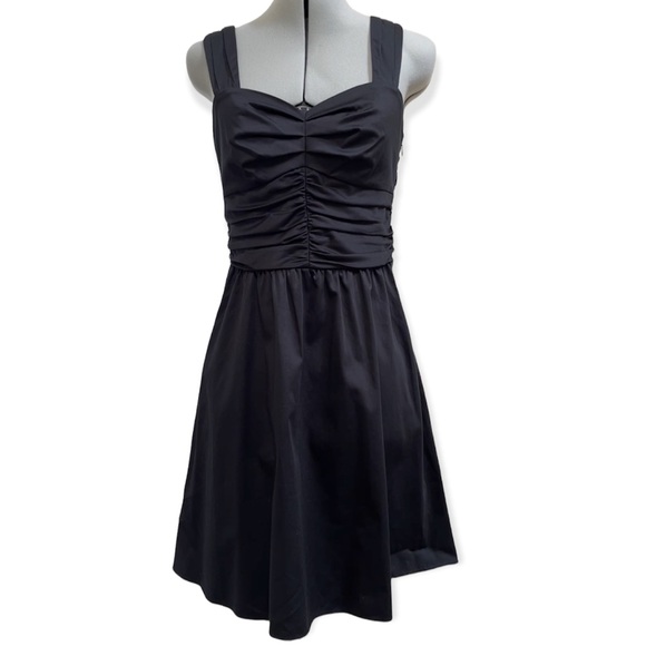 🐠Express black sleeveless cocktail dress - Picture 3 of 9